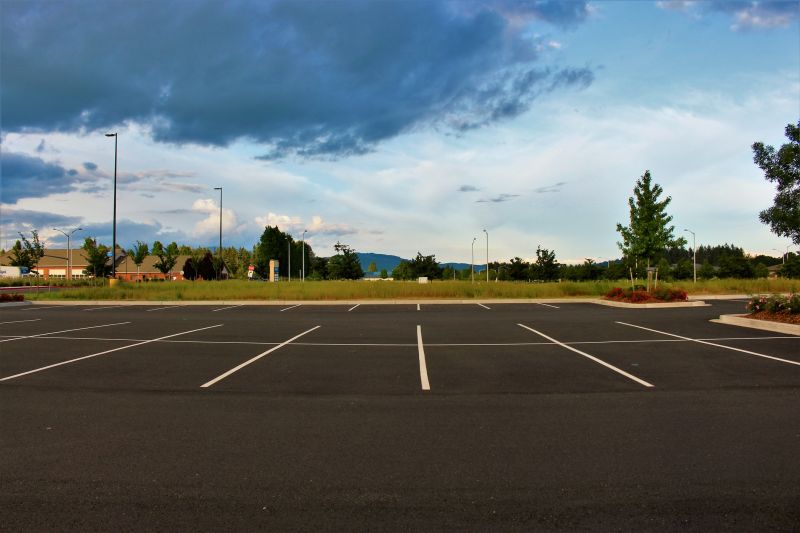 Commercial Parking Lot Sealing in Tampa, FL