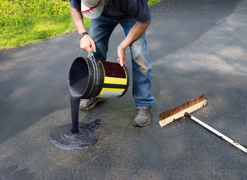 Asphalt Slurry Sealing in Tampa, FL
